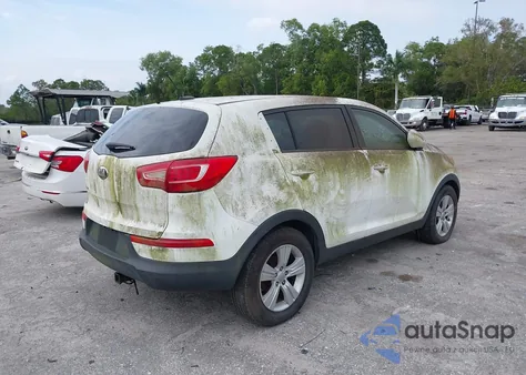 2013 Kia Sportage Lx z USA, uszkodzony, nr VIN KNDPB3A21D7493579